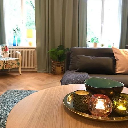 Artistic And Light 2 Room Apartment In Sofo 65Sqm Stockholm Luaran gambar